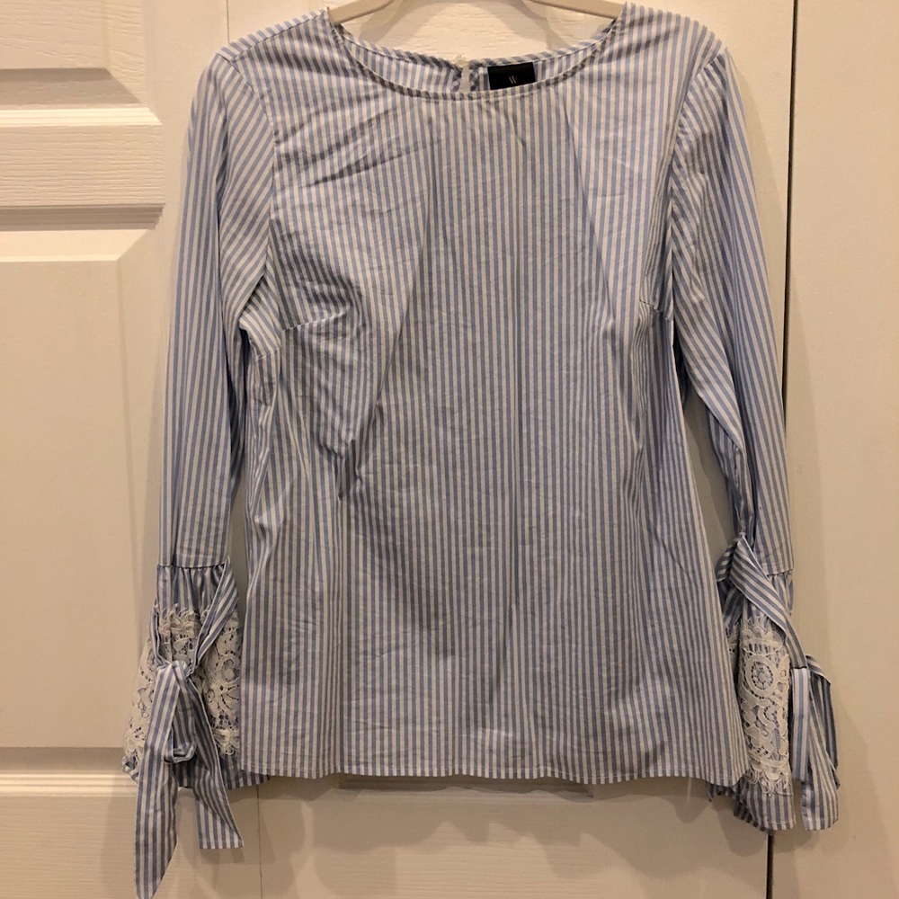 Long sleeve blue striped blouse